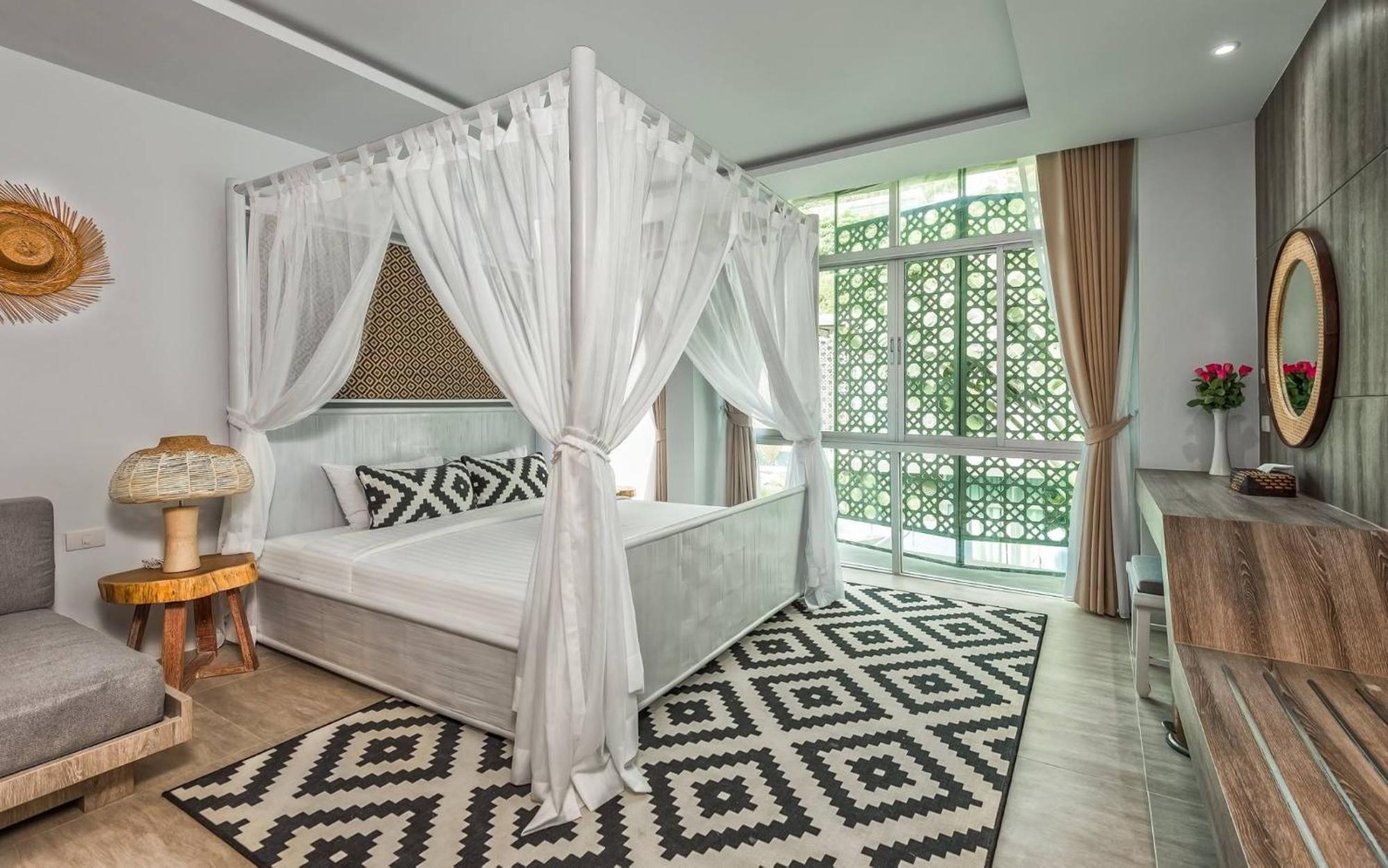 Villa Sonata Phuket Chalong Exterior photo